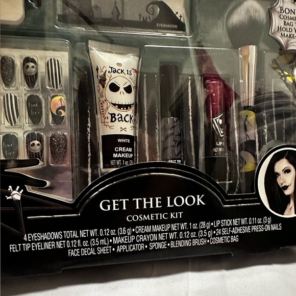 Disney’s Tim Burtons Nightmare Before Christmas Jack 37Pcs Make Up Set Brand New - Picture 7 of 11